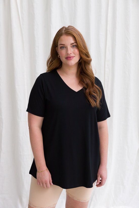 BASE LEVEL CURVY Alba T-Shirts - Black - maat X-0(44)