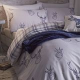 Catherine Lansfield Stags Navy Dekbedovertrekset 160 x 220 + 50 x 80 cm + hoeslaken 90 x 200 wit