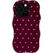 Selencia Vivid Wavy Backcover met MagSafe voor de Apple iPhone 16 Pro - Happy Dots Burgundy