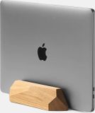 Oakywood Laptop Dock - Massief Eiken - Verticale MacBook/Laptop Standaard - 16 Inch - Eiken