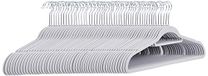 Amazon Basics – Kleerhangers voor kostuums, gevlokt, met stropdashanger, lichtgrijs, pak van 50