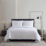 Vera Wang Queen Duvet Cover Set, Soft Reversible Bedding Set with Matching Shams, Chic Room Essentials (Double Diamond White, Queen)