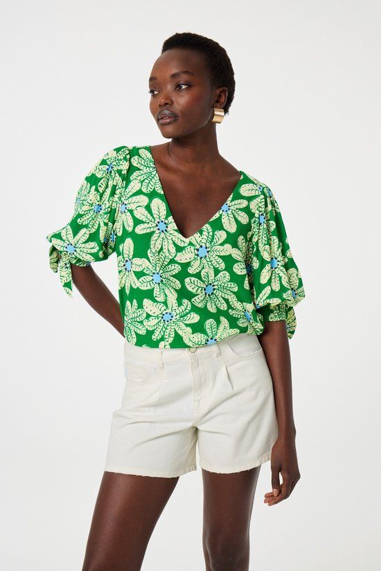 Fabienne Chapot Nacha Top Dames - Groen - Maat 36 - Viscose/Elastaan - Driekwart Mouw - V-hals