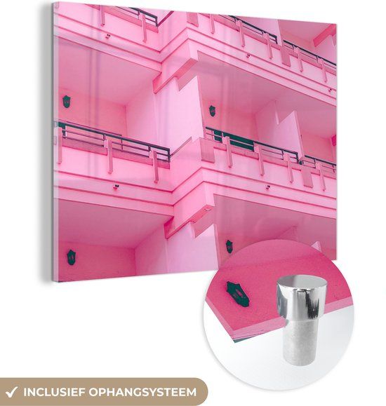 MuchoWow® Glasschilderij 40x30 cm - Acrylglas Schilderij - Balkon - Zomer - Roze - Architectuur - Foto op glas