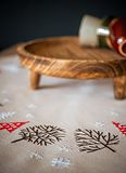 VERVACO Kruissteek Kit Voorbedrukt Tafelkleed Moderne KERSTMOTIEVEN Borduurwerk Volledige Kit Volwassen Vrije Tijd Creatief Thuis Decoratie Handmatige Tafel Cadeau DIYca. 80 x 80 cm Cross Stitch Borduurwerk
