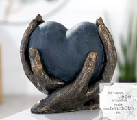 Gilde Handwerk - Sculptuur - Hart in handen - Polyresin