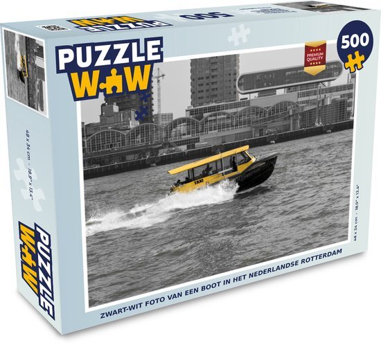 MuchoWow Puzzel Zwart-wit foto van een boot in het Nederlandse Rotterdam - Legpuzzel - Puzzel 500 stukjes