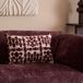 NOUS Living Rivera 40x60 cm gebloemd sierkussen - bordeauxrood/gebroken wit