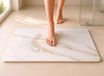 edihome, Diatomiet badmat, 40 x 60 cm, steentapijt, sneldrogend, antislip, met strik, robuust, absorberend, schimmelvrij, voor douche en badkamer (Calacatta goud)