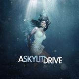 Suburban A Skylit Drive Rise