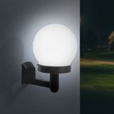 Garden Of Eden Solar LED Wandlamp – Bolvormig – Koel Wit – Zwart – Op Zonne-Energie – Automatisch Aan Bij Schemer – Voor Gevel, Schutting En Buitenverlichting [11710]