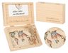 Carte du monde en bois comme cadeau pour un mariage - Cadeau de mariage avec fleurs séchées