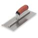 Marshalltown Lay Flat troffel, inkeping 10 mm, koolstofstaal, Durasoft handvat, afmeting: 279x114 mm