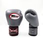 Twins Special BGVL-3 Serie Leren Bokshandschoenen Grijs 10oz