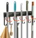 Unyqoos® metalen wandhouder voor gereedschap en schoonmaakartikelen
