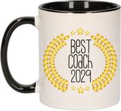 Bellatio Decorations Cadeau koffie/thee mok - de beste Coach van 2029 - zwart - 300 ml - keramiek