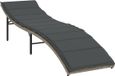 vidaXL Ligbed met kussen 55x199x50 cm poly rattan lichtgrijs