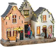 Luville 2026 Luville - Street Huis Groen/Wit/Zwart/Bruin/Rood Hout/Stof/Kunststof 19 cm