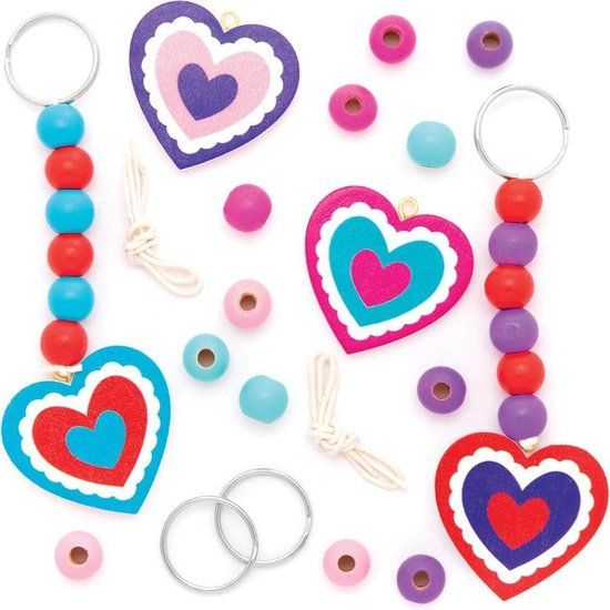 Baker Ross Hartvormige Sleutelhanger van hout - Kids Knutselspullen voor Valentijnsdag (4 stuks)