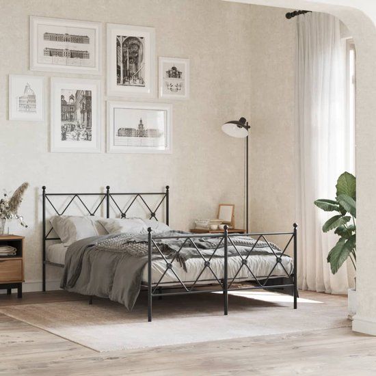 vidaXL Bedframe met hoofd- en voeteneinde metaal zwart 120x200 cm