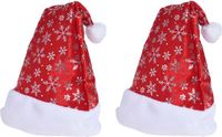Bellatio Decorations 4x Rode kerstmutsen met sneeuwvlokken voor volwassenen
