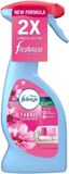 Febreze Textielverfrisser Spray - Blossom & Breeze - Limited Edition - 375ml