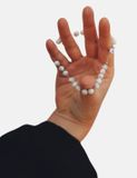 good.designs Parelarmband van howlietstenen met de letter M