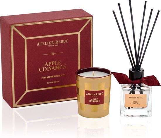 Atelier Rebul Apple Cinnamon - Mini Home Geschenkset - Geurstokjes (50ml) + Geurkaars (65g) - Zoete & Warme geur - Heerlijke Geurverspreider