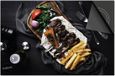 Dietrix Inductie beschermer 71x52 - Food - Houten plank met vlees en patat