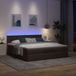 Maison Exclusive - Divan-lit avec matelas et éclairage LED, couleur marron foncé, 180x200 cm, revêtement en tissu