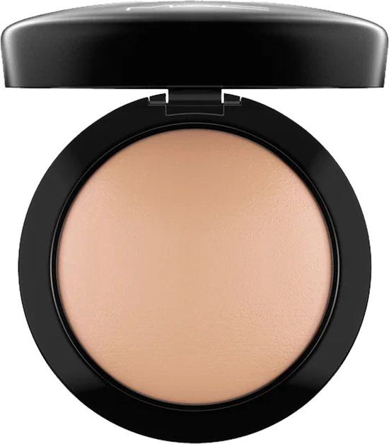 MAC Mineralize Skinfinish Natural Powder Medium Dark - 10 g