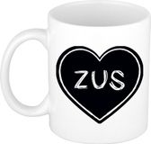 Bellatio Decorations Liefste zus verjaardag cadeau mok - zwart krijtbord hartje - 300 ml - Keramiek