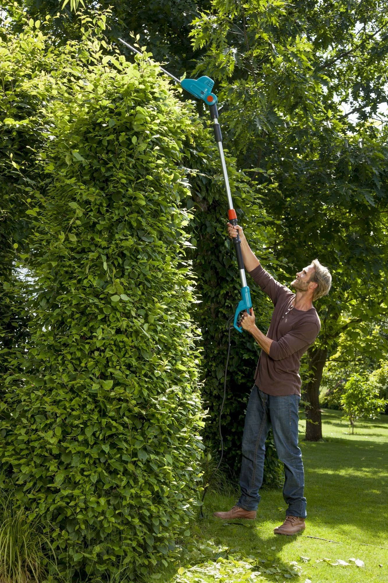 GARDENA THS 500/48 Telescopic Hedge Trimmer - 48cm Blade - 500W