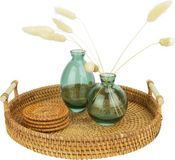 QUVIO Dienblad met handvaten - Rond - Diameter van 28 cm - Rotan - Lichtbruin