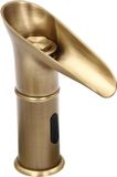 Merkloos Automatische Kraan - Sensor Kraan - Hygiënisch Werken - Contactloos Bedienbaar - 60 cm Slang - Goud