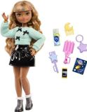 Barbie Dream Besties Zia-pop met 7 accessoires, speelgoedpop voor kinderen van 4 tot 10 jaar