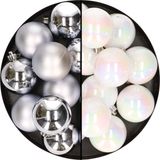 Merkloos / Sans marque Kaemingk B.V. 24x stuks kunststof kerstballen mix van zilver en parelmoer wit 6 cm