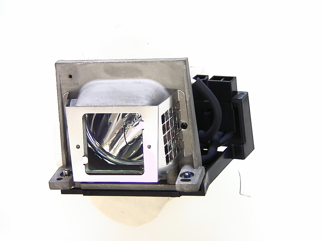 V7 Projector Lamp for selected projectors by VIEWSONIC, MITSUBISHI