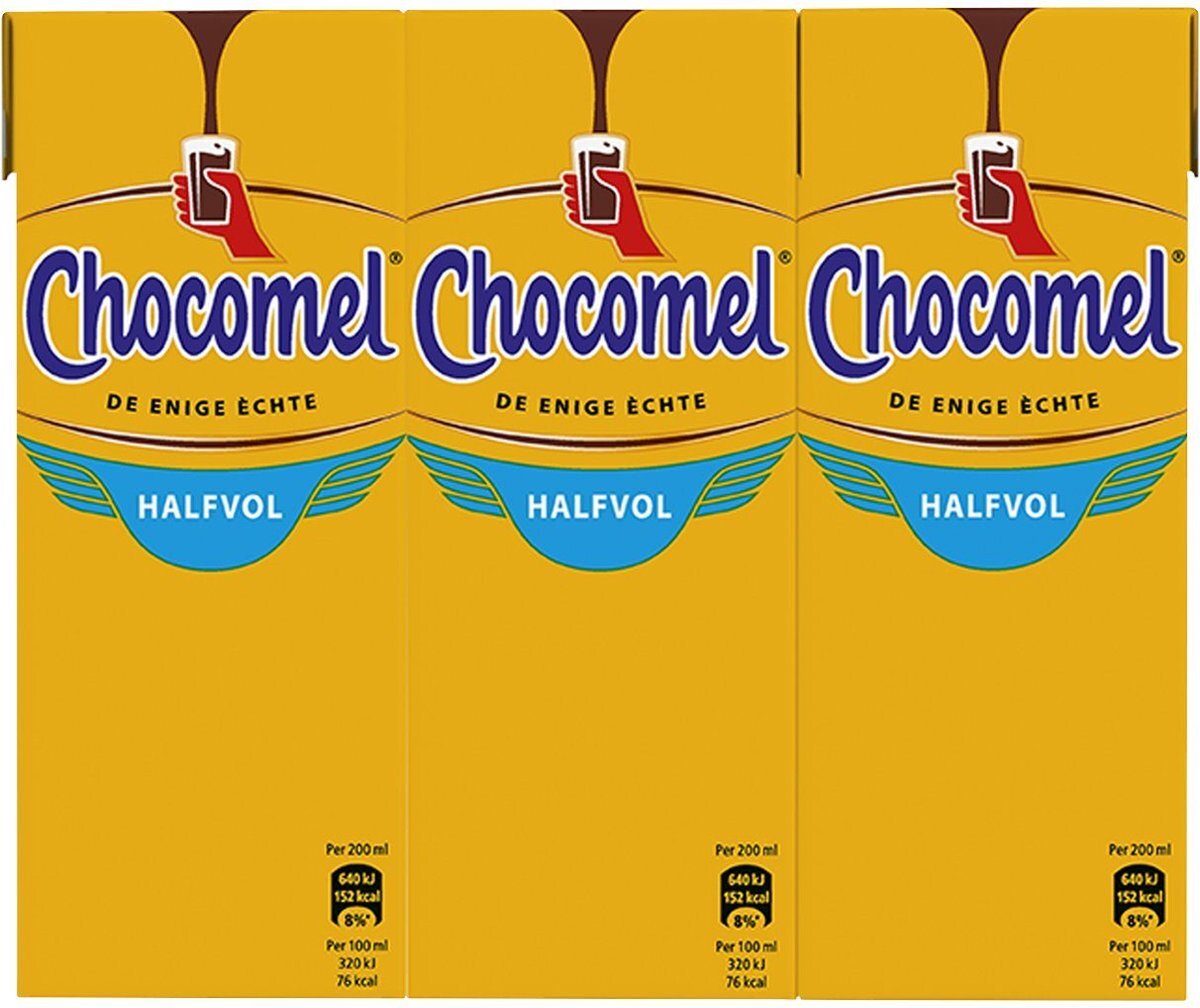 Nutricia Chocomel Halfvol 20cl Kleine Pakjes Drinken Tray 30 Stuks Chocolademelk met papier rietjes