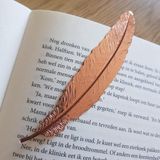 Knaak Boekenlegger - Veer - Rose Goud - Metaal - 11 cm