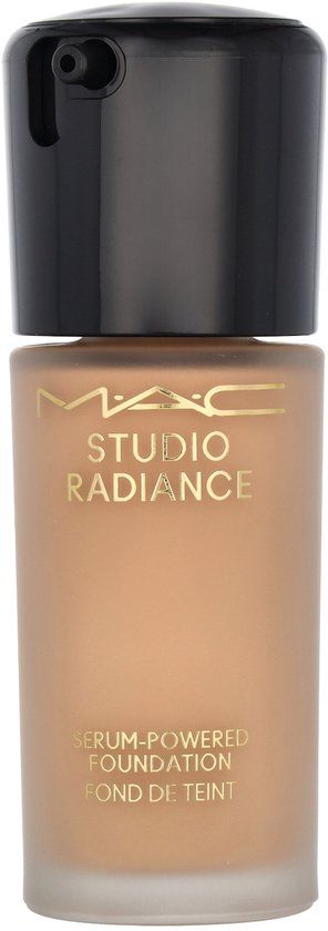 MAC Studio Radiance Serum Foundation - NC17