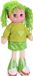 Peluche douce dans une robe verte, avec des boucles d'oreilles scintillantes