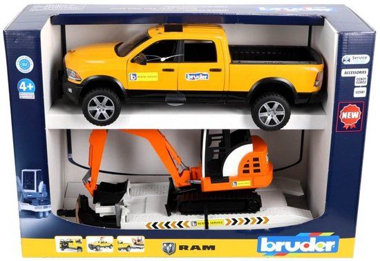 Bruder 2546 RAM Rental Service met minigraafmachine