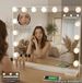 OMNIEXA Hollywood Miroir 58×46cm – 15 Lampes LED – 3 Couleurs de Lumière – Dimmable – Grossissement 10x – USB-C – Miroir de Maquillage – Miroir de Visagiste – Vanity – Blanc