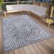 ELLE Decoration Calé Vloerkleed voor binnen en buiten, plat weefsel, modern patroon, weerbestendig buitentapijt voor woonkamer, hal, balkon, terras, tuin, grijs-crème, 77 x 150 cm
