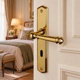 Ouvre&déco Attila - 2 poignées de porte en laiton poli doré – Entraxe 195 mm – Entrée de clé chambre – Style classique chic