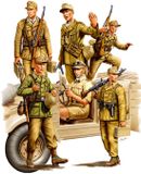 HobbyBoss Modelbouwpakket Militaire voertuigen - 84410 German Africa Corps Plastic - 1:35