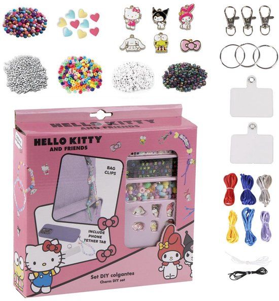 CERDÁ LIFE'S LITTLE MOMENTS Hello Kitty DIY Armbandjes en Sleutelhangers Set – 250+ Kralen – Inclusief Bedels, Koorden, Clips en Telefoonhanger – Knutselset Kinderen