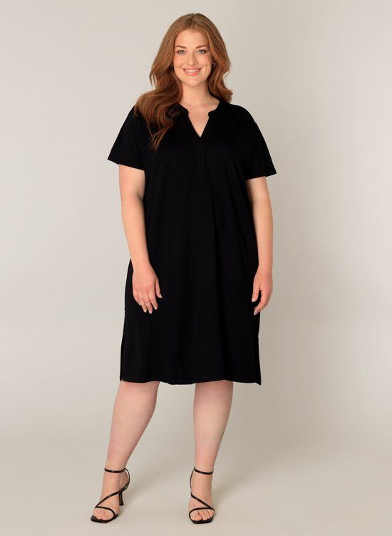 BASE LEVEL CURVY Yenna Dresses - Black