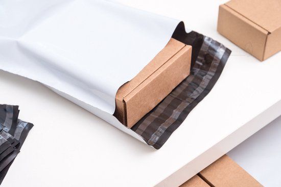 50 grijze verzendzakken A4 24x32,5cm - ondoorzichtig